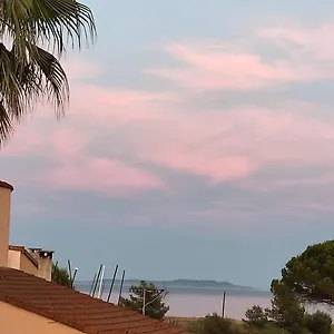  Hébergement de vacances Maison De A L'ayguade Classee 3 Etoiles, Climatisee,3mn A Pied Et Restos ,5mn Aeroport, 10mn Gare